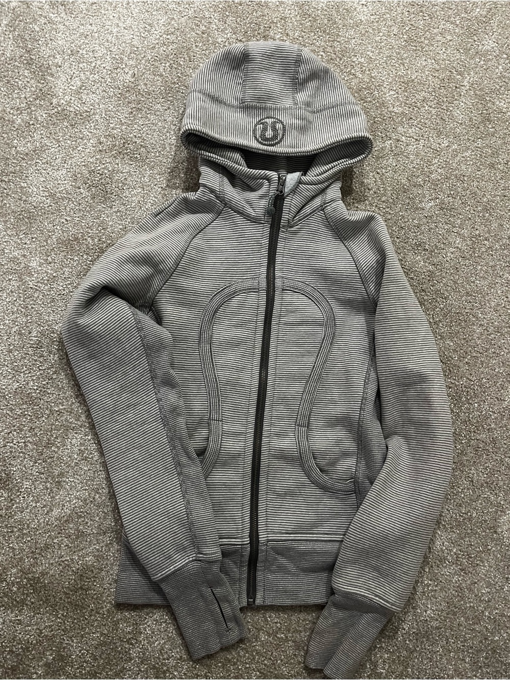 Lululemon Scuba Hoodie Size 2